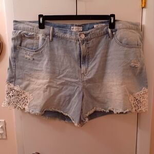 Jessica Simpson Shorts With Lace Insets
